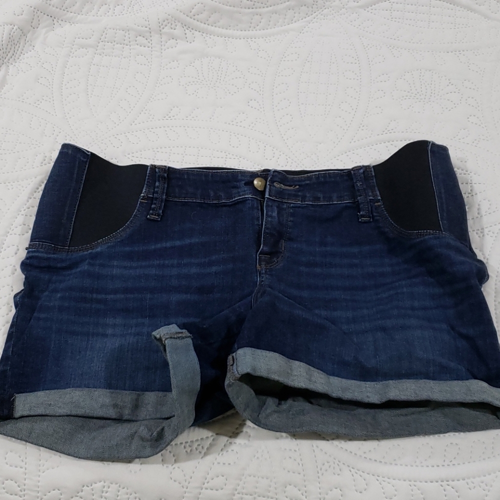 Isabel Maternity Shorts 12